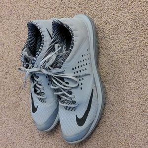 Nike sneakers men's size 9